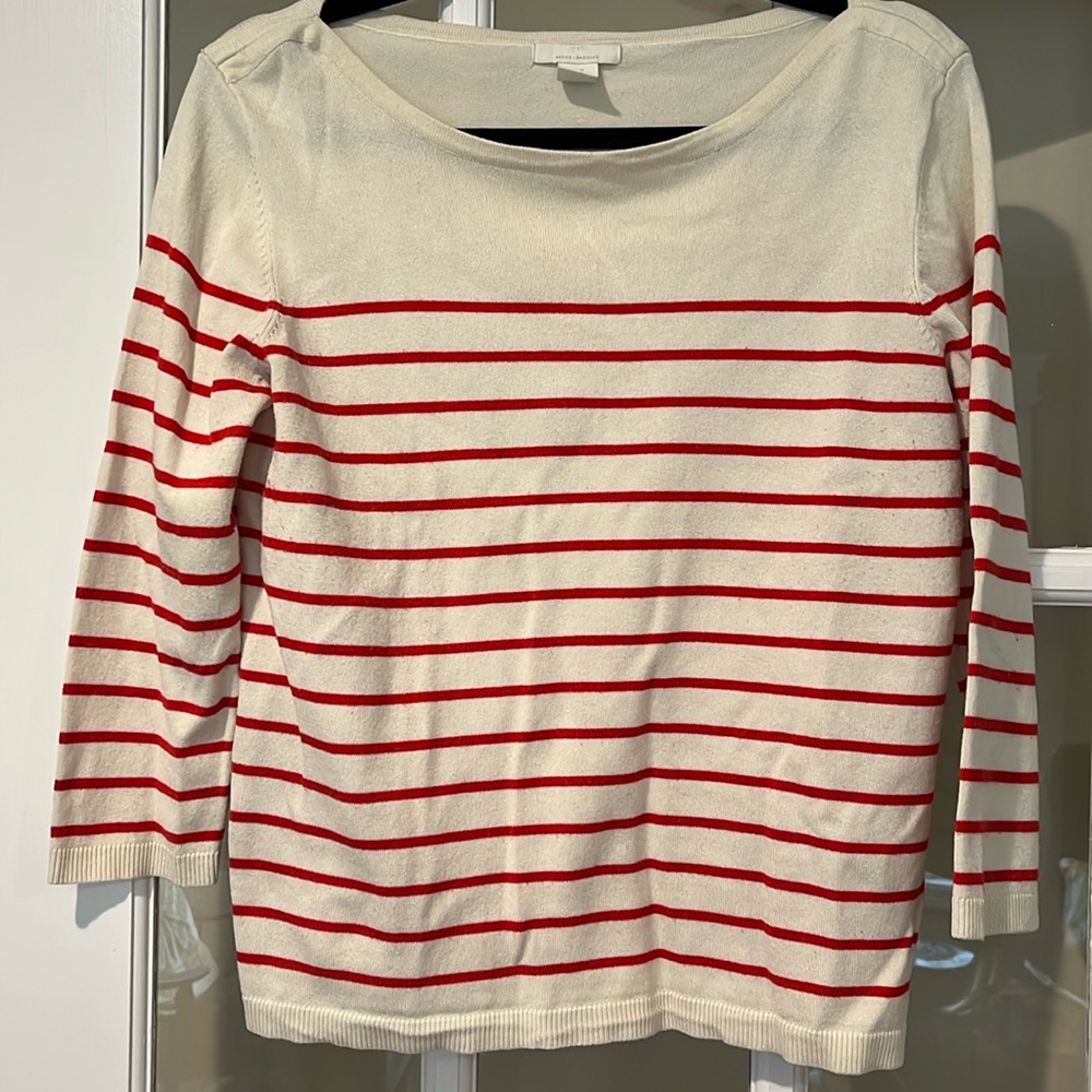 Boat neck stripped sweater